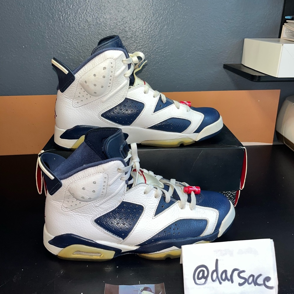 Nike Jordan Retro 6 Olympic (2012) - Picture 2 of 5